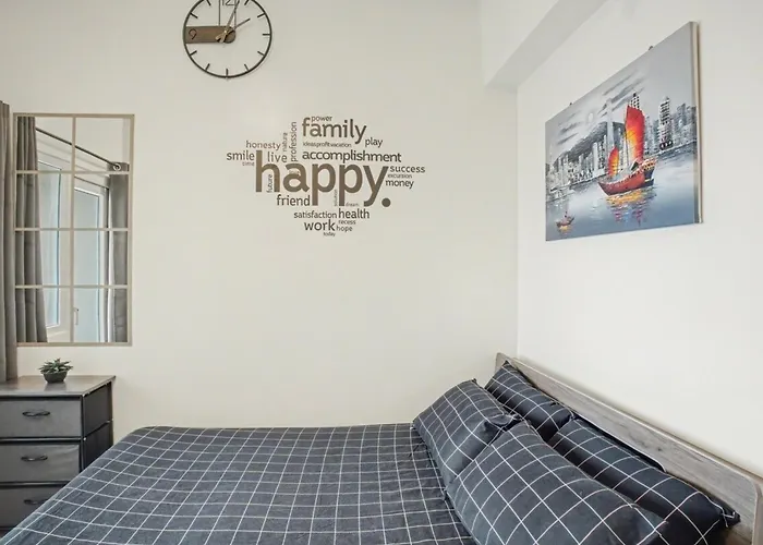 Cozy At Victoria De Morato Apartment *